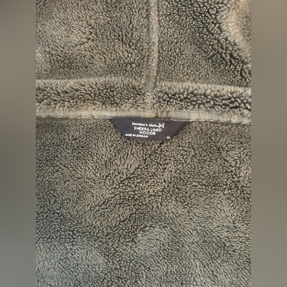 Member’s Mark Sherpa Lined Full-Zip Hoodie – Olive Green – XL - Picture 2 of 2